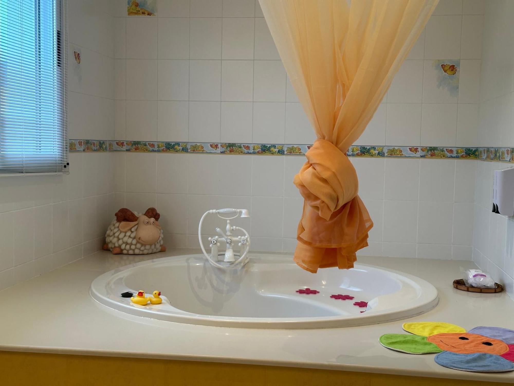 Casa Nostra Homestay *